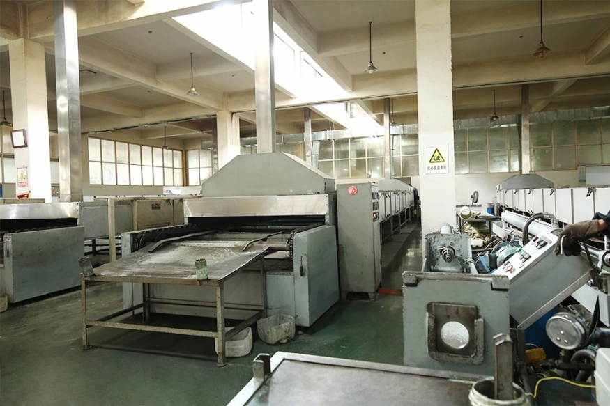 生(sheng)産設(she)備